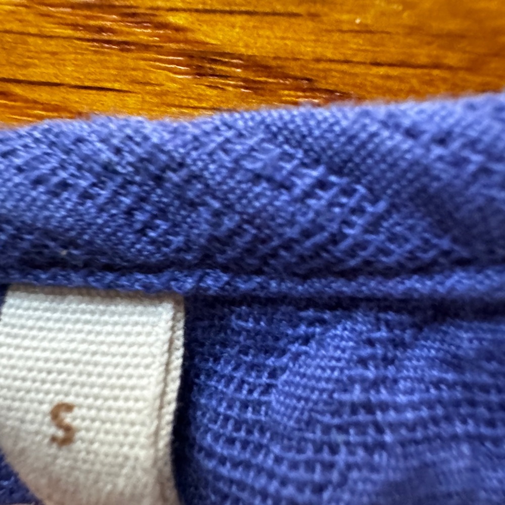 SOFT SURROUNDINGS TOP SHIRT SZ S Small Blue CrossOver front pocket Excel cond - Picture 3 of 6